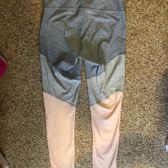 Outdoor Voices Leggings - Picture 3 of 3